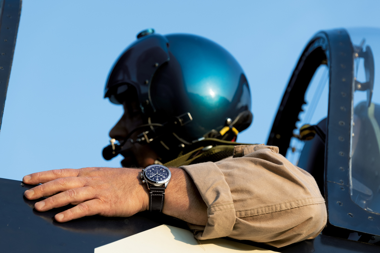 John Fuentes, wearing the Super AVI Tribute to Vought F4U Corsair during the Super AVI campaign shoot_RGB