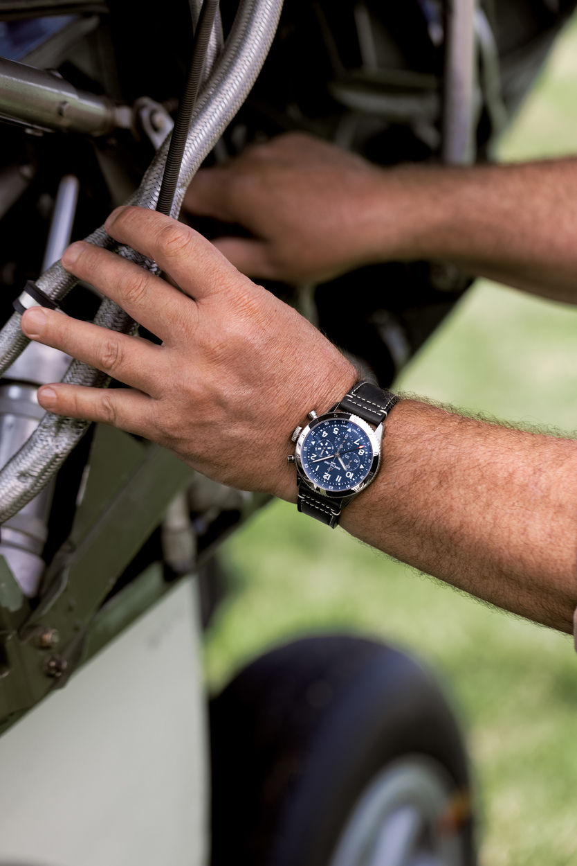 Breitling Super AVI Tribute to Vought F4U Corsair_RGB