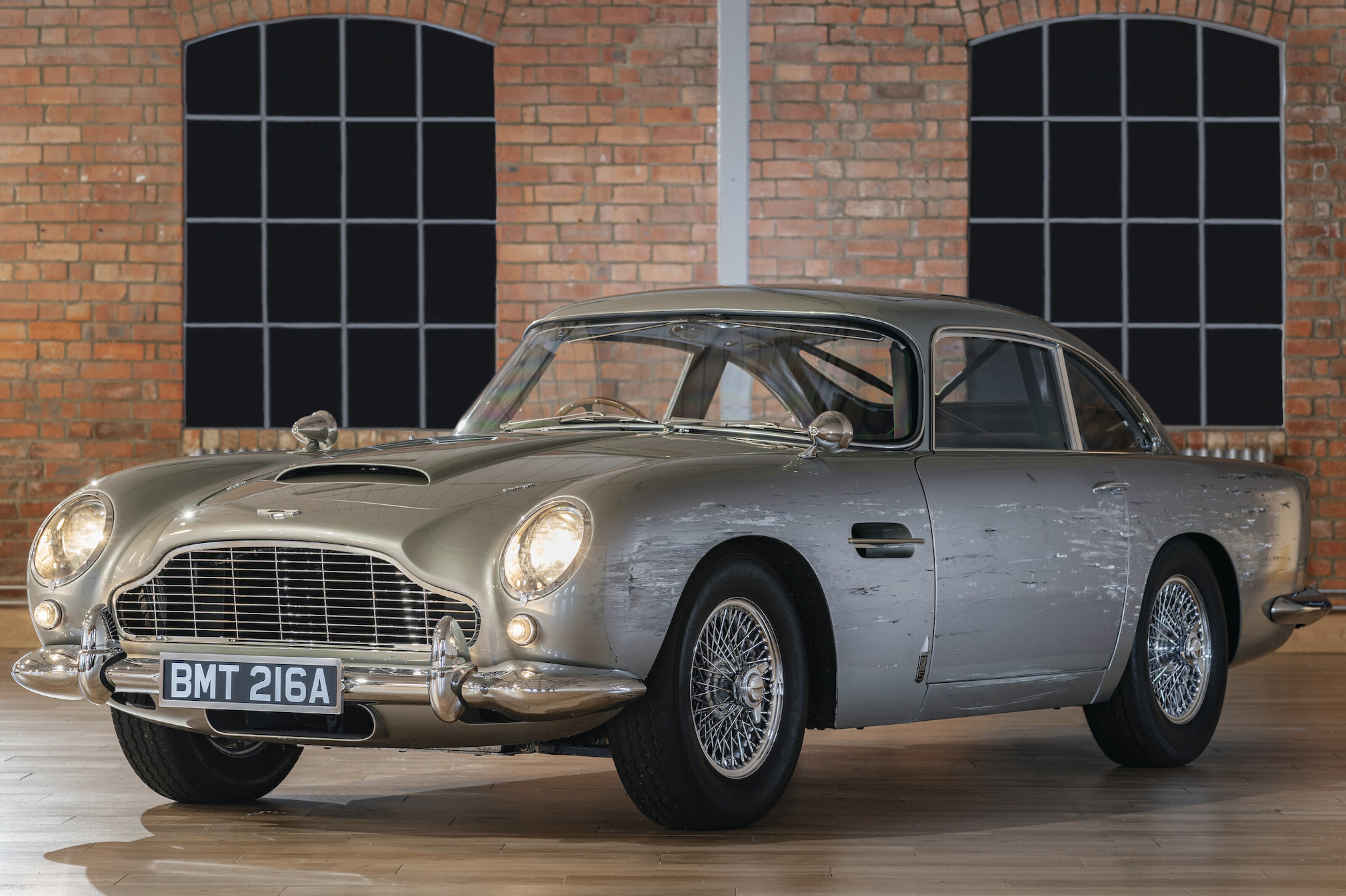 2022 CKS 21364 0007 000no time to die no time to die aston martin db5 stunt car060719