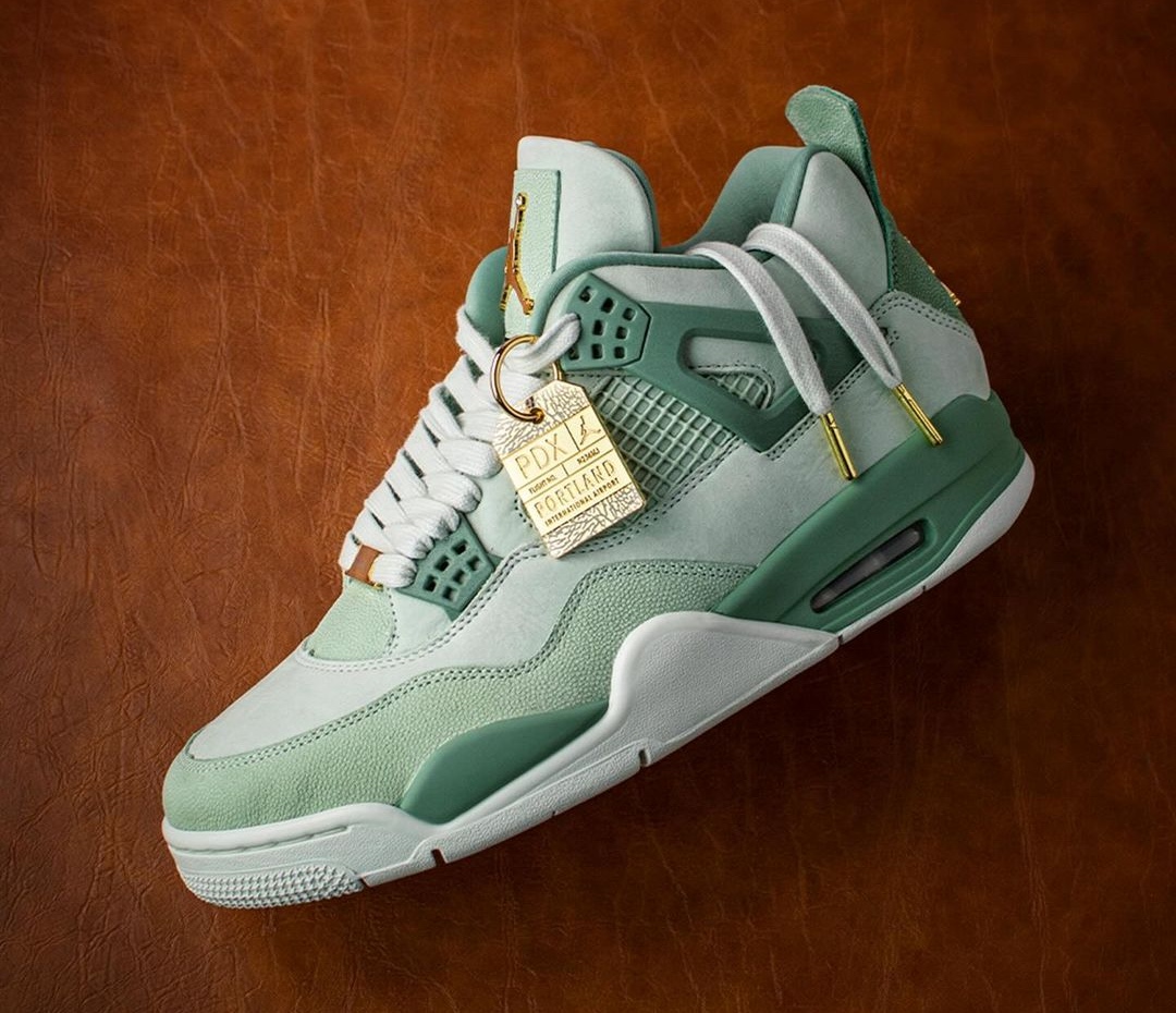 Air Jordan 4 First Class PE