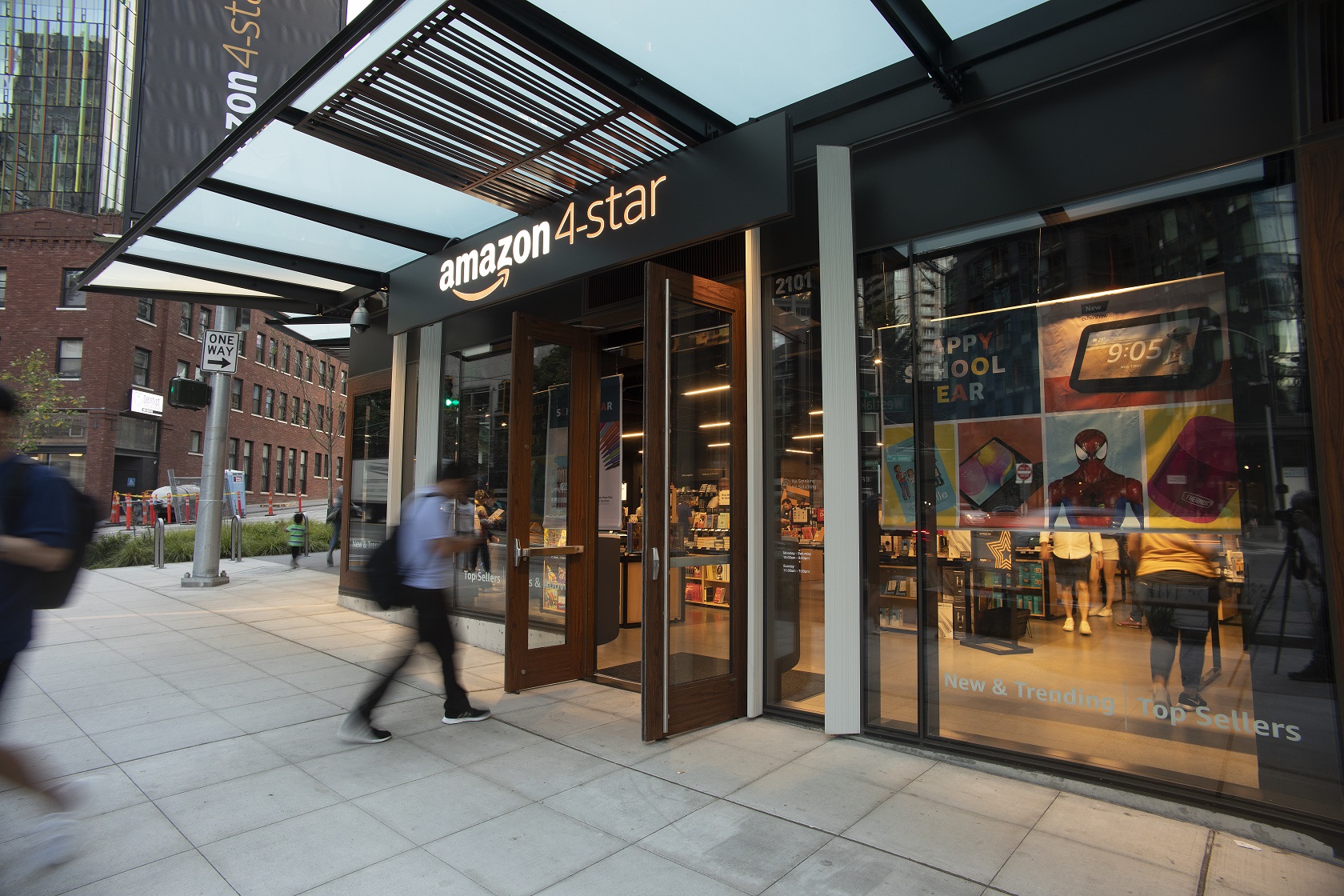 Amazon 4 star Stock Photo 1a