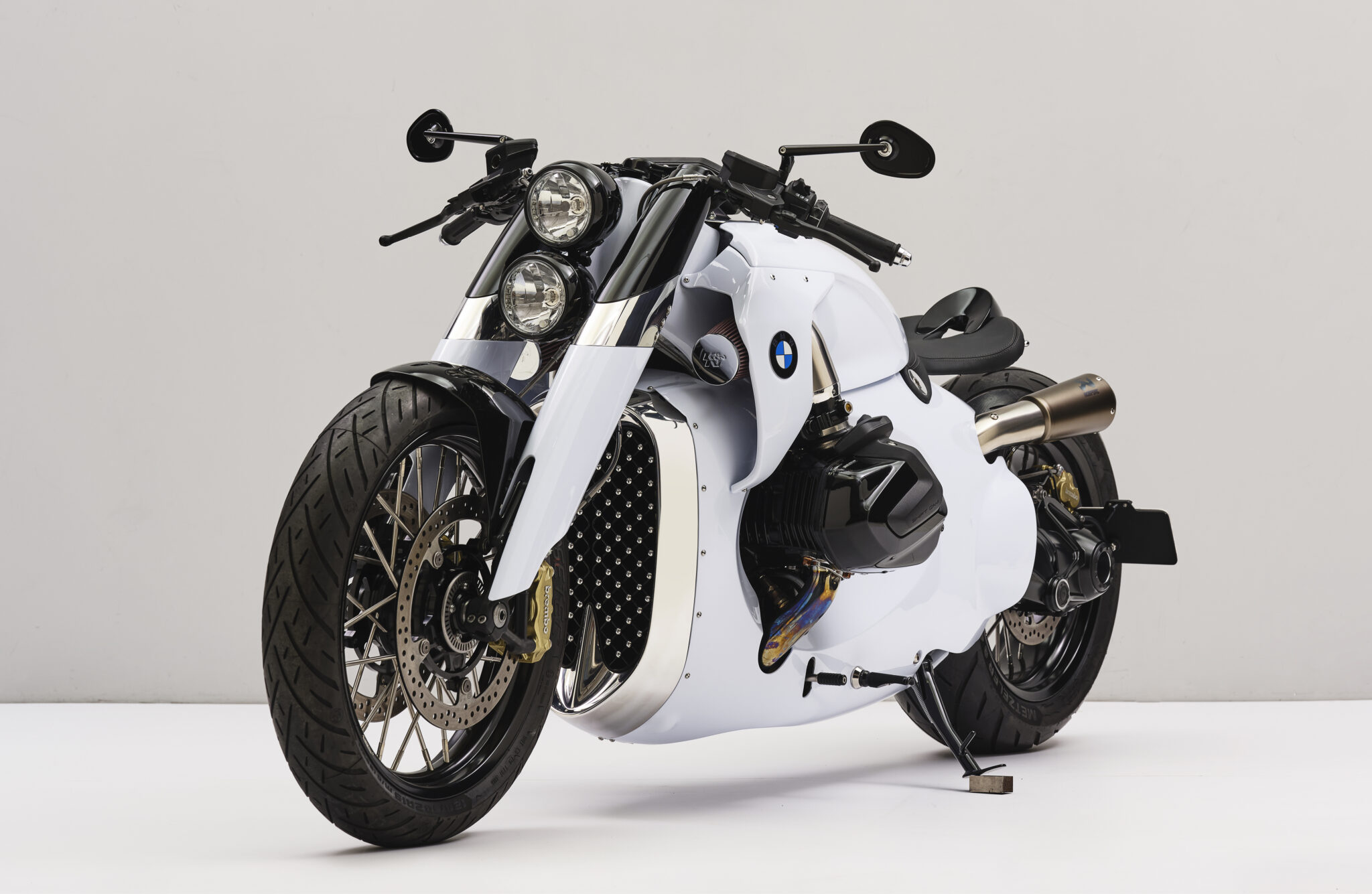 BMW R1250R 7 2048x1335