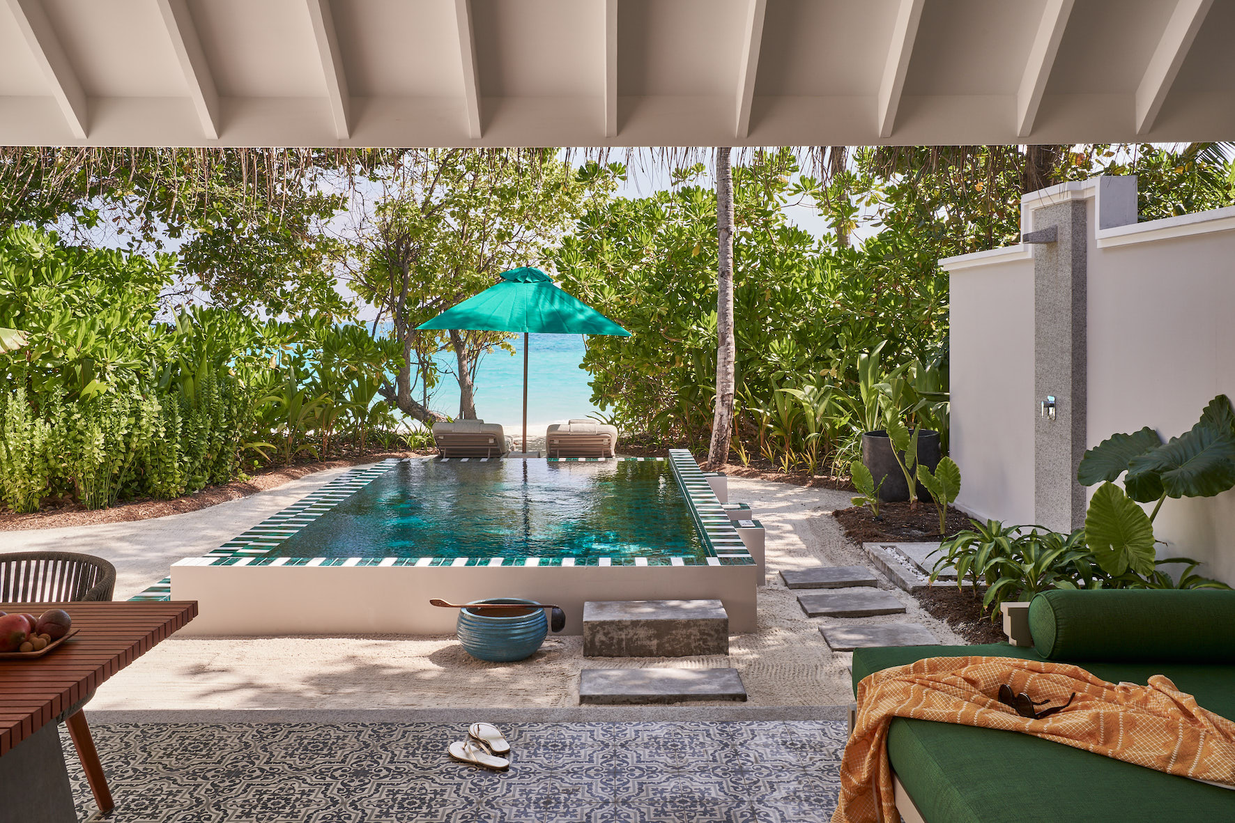 Finolhu Beach Pool Villa 317 0225