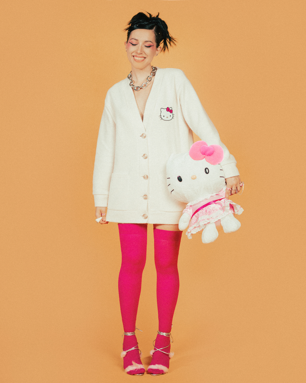 KATE CLAPP WEARING ТВОЕ x Hello Kitty 06