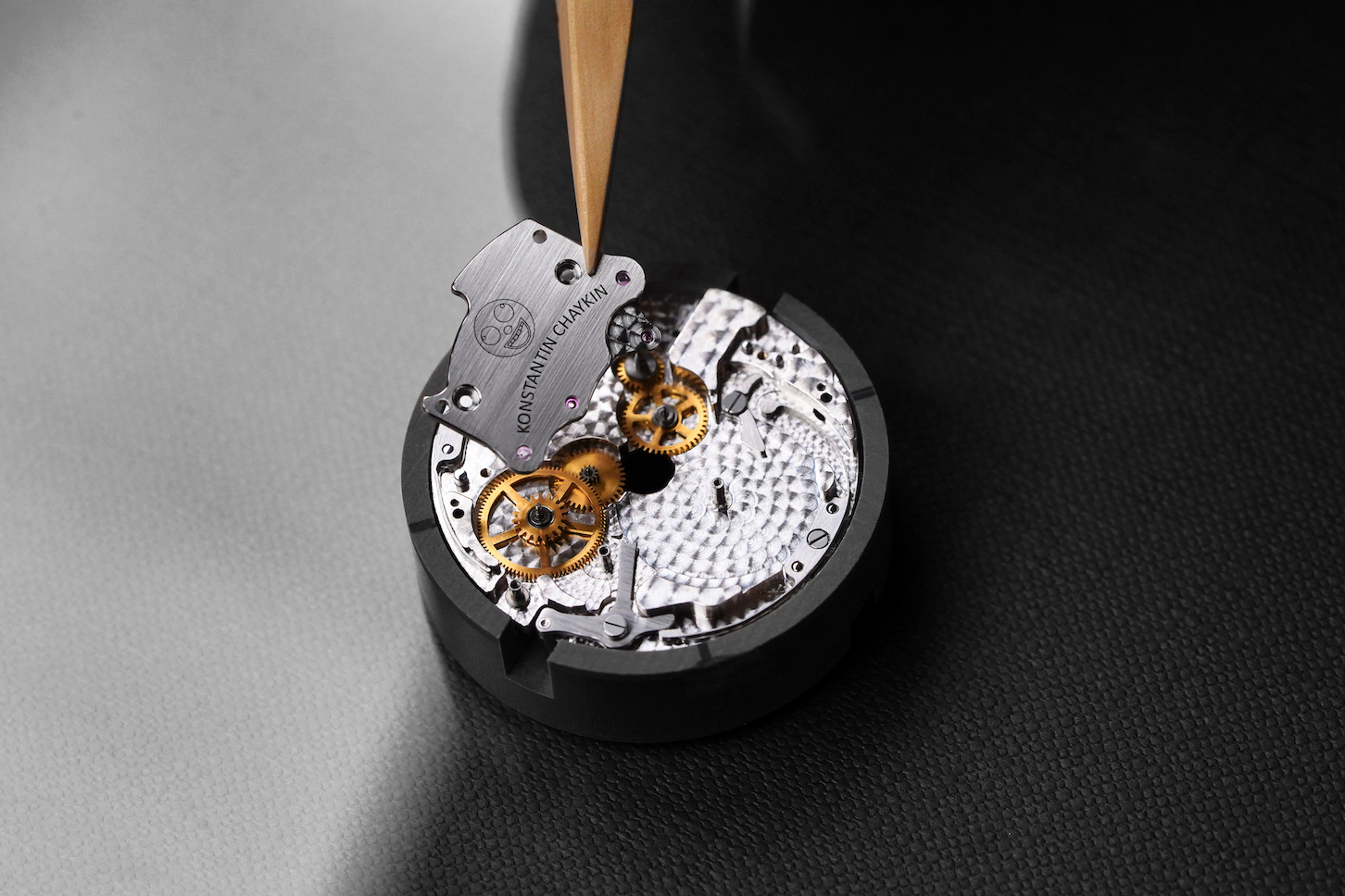 Konstantin Chaykin Kolobok Assembling 01