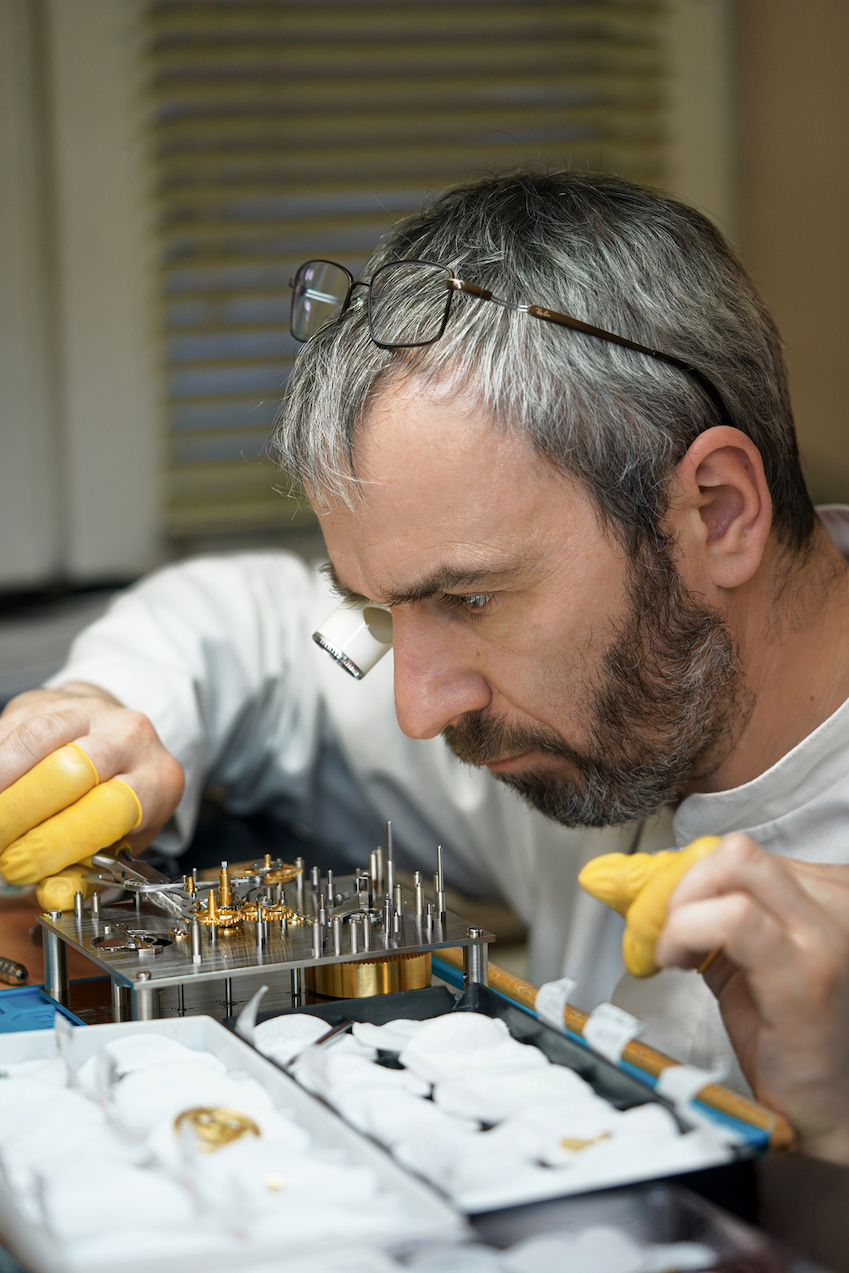 Konstantin Chaykin at work 1