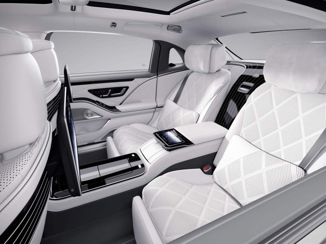 Maybach Edition 100 S class 15