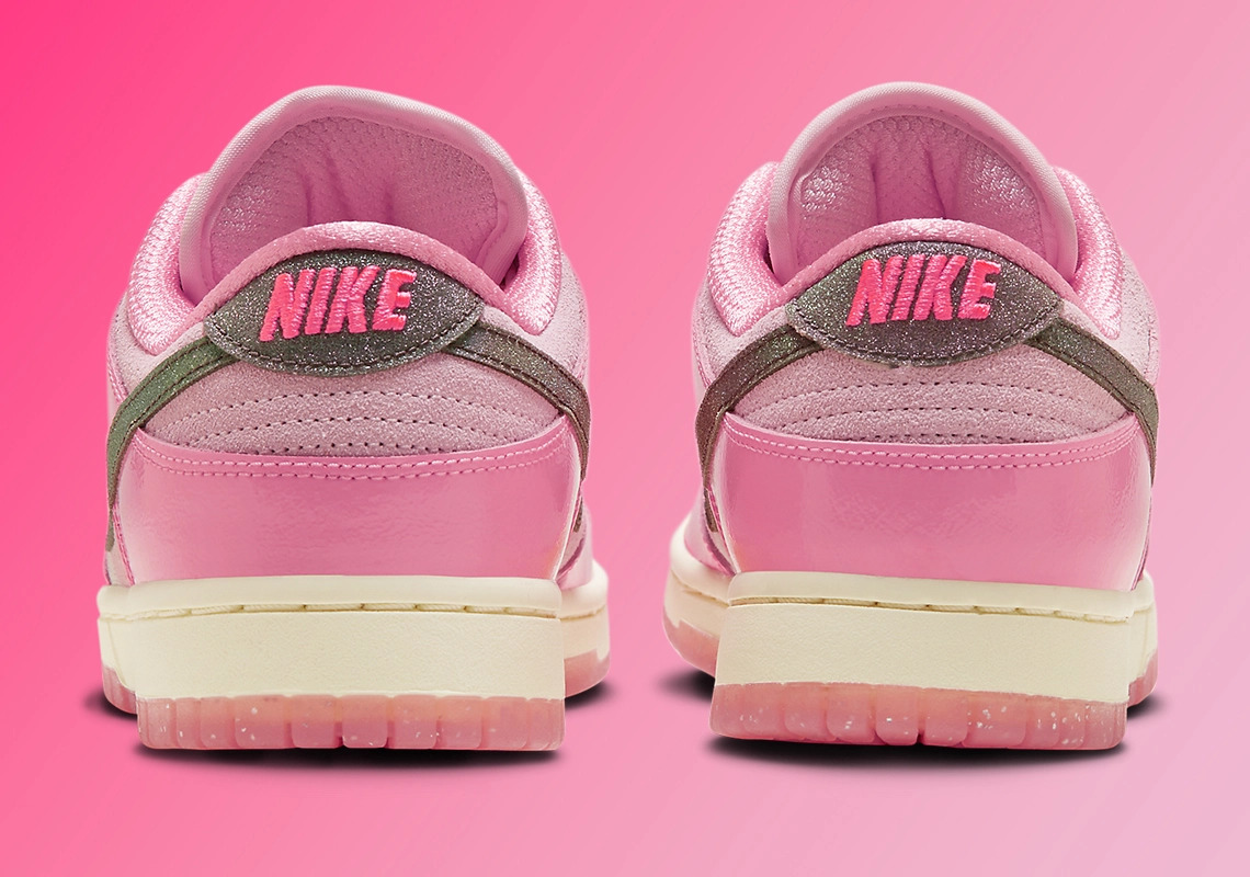 Nike Dunk Low Barbie 5