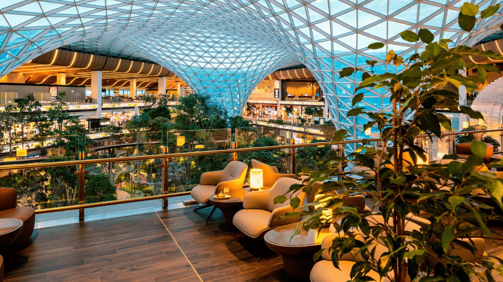 Qatar Airways Al Mourjan Business Lounge The Garden 1600x900