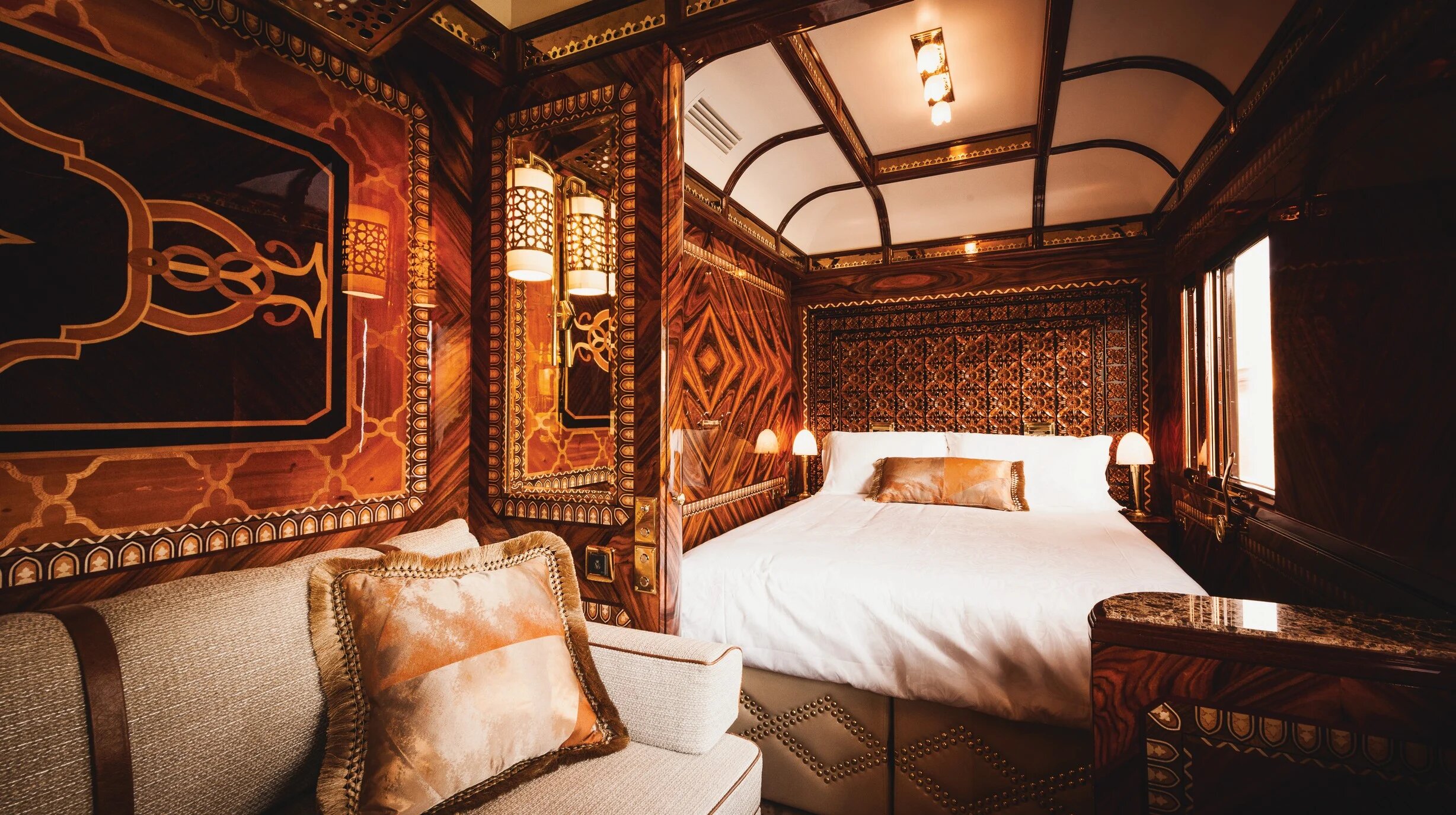 Veuve Clicquot Venice Simplon Orient Express 10