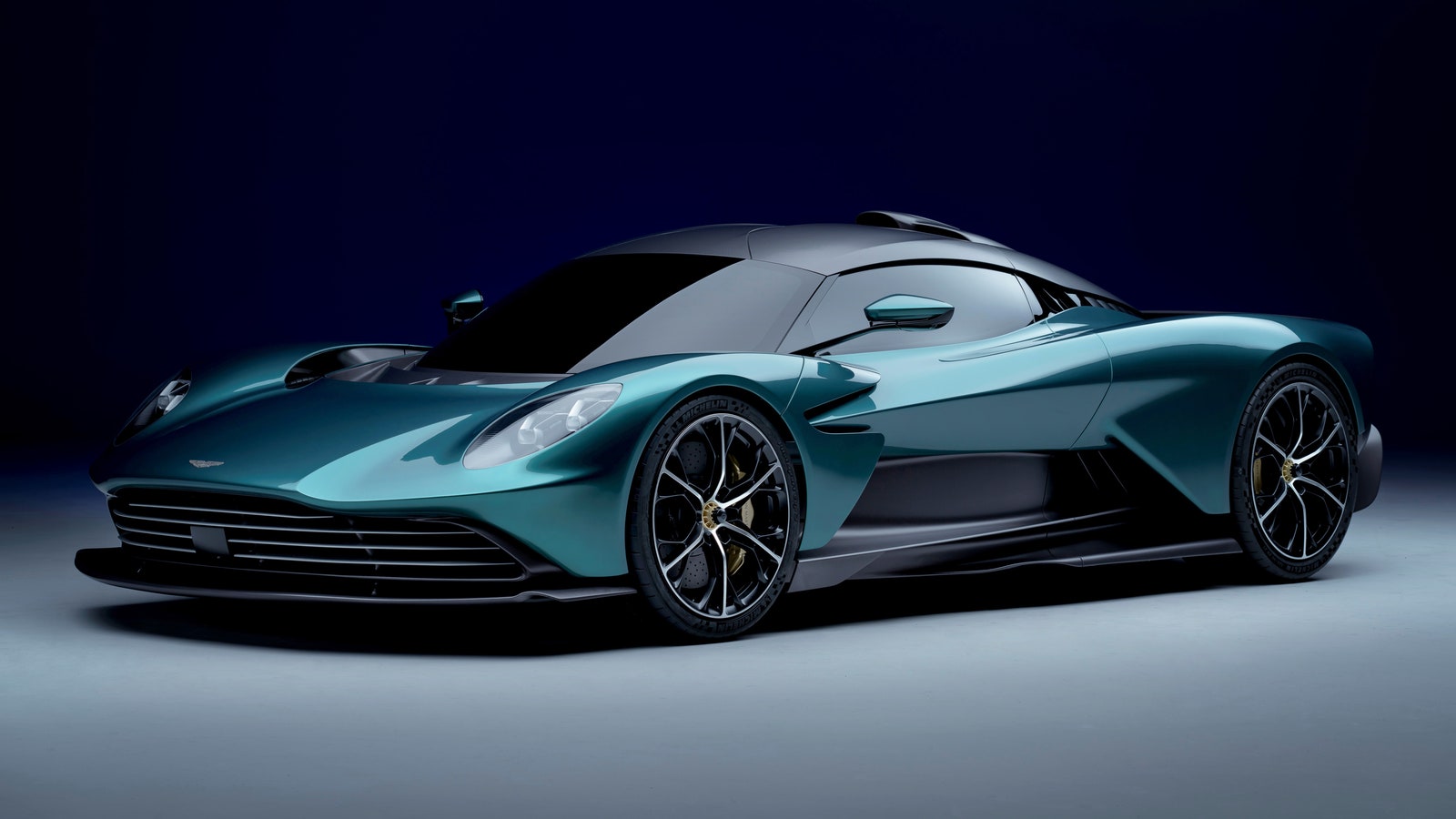 Aston20Martin20Valhalla02