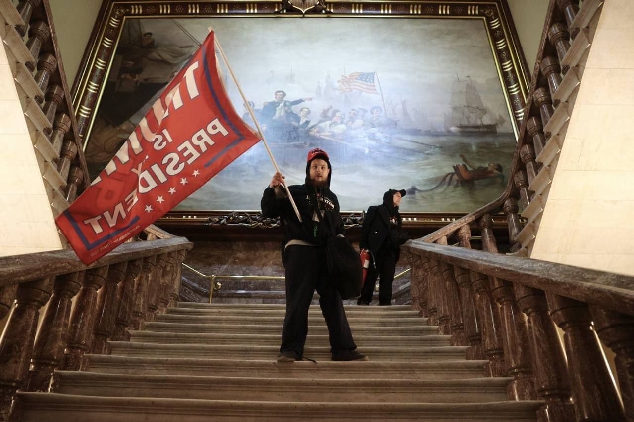 RevolutionCapitol2