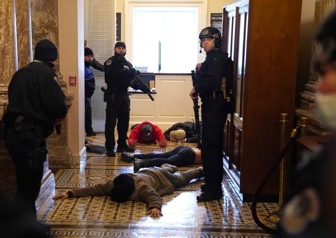 RevolutionCapitol5