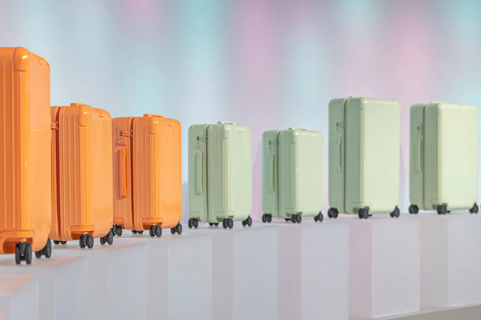 Льюис Хэмилтон RIMOWA Essential 2