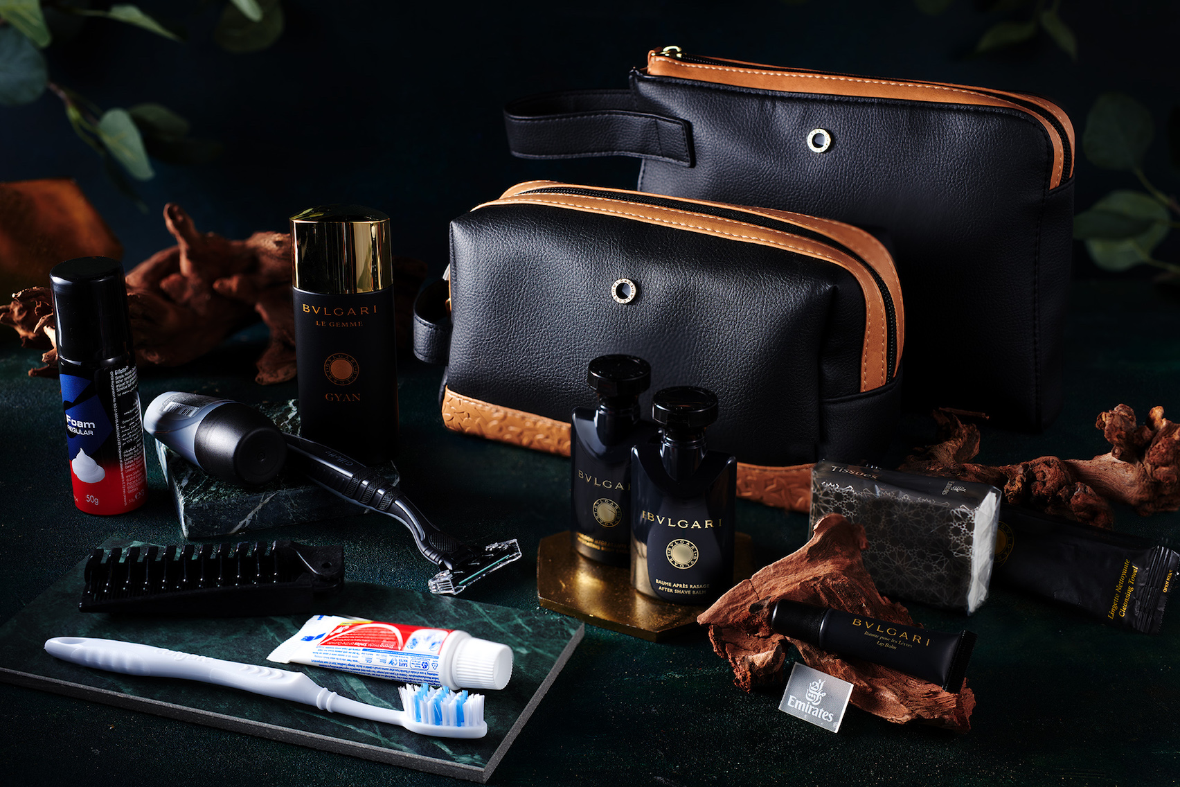 emiratesfirstclassamenitykits2023 tanandblack