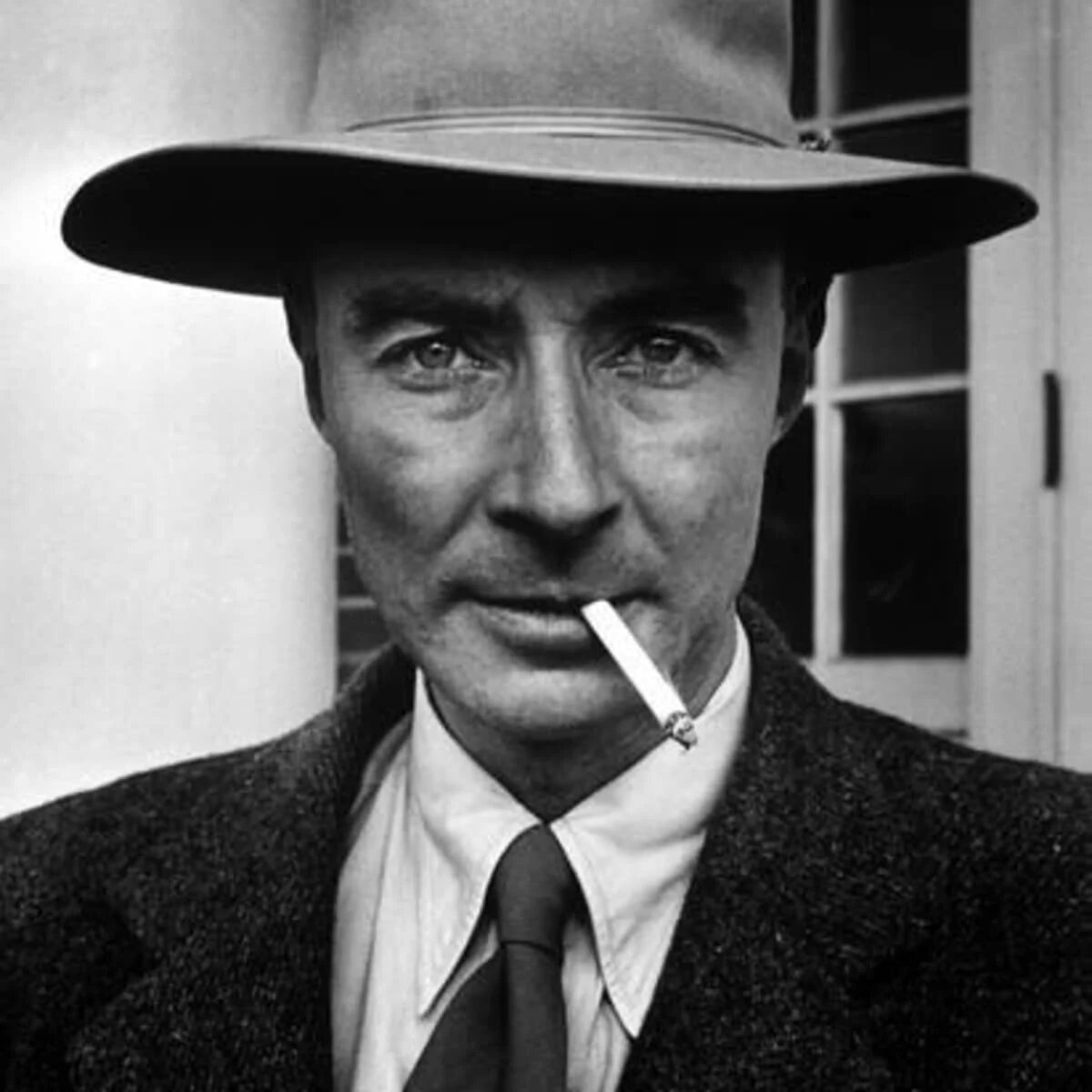 j robert oppenheimer movie christopher nolan cillian murphy