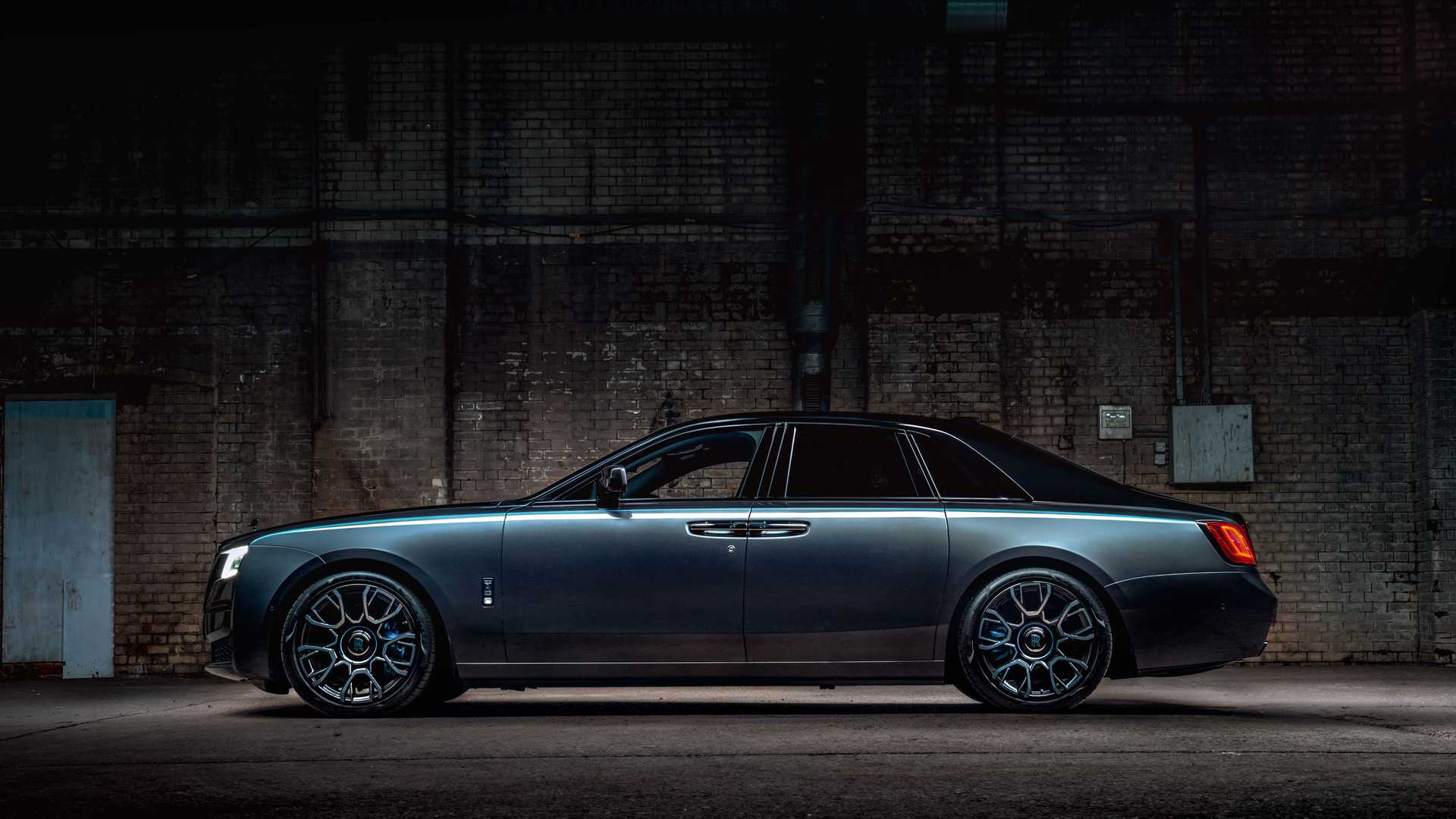 rolls royce ghost black badge
