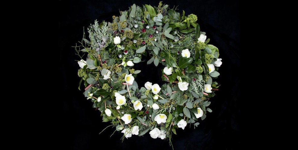 wreath 990x500