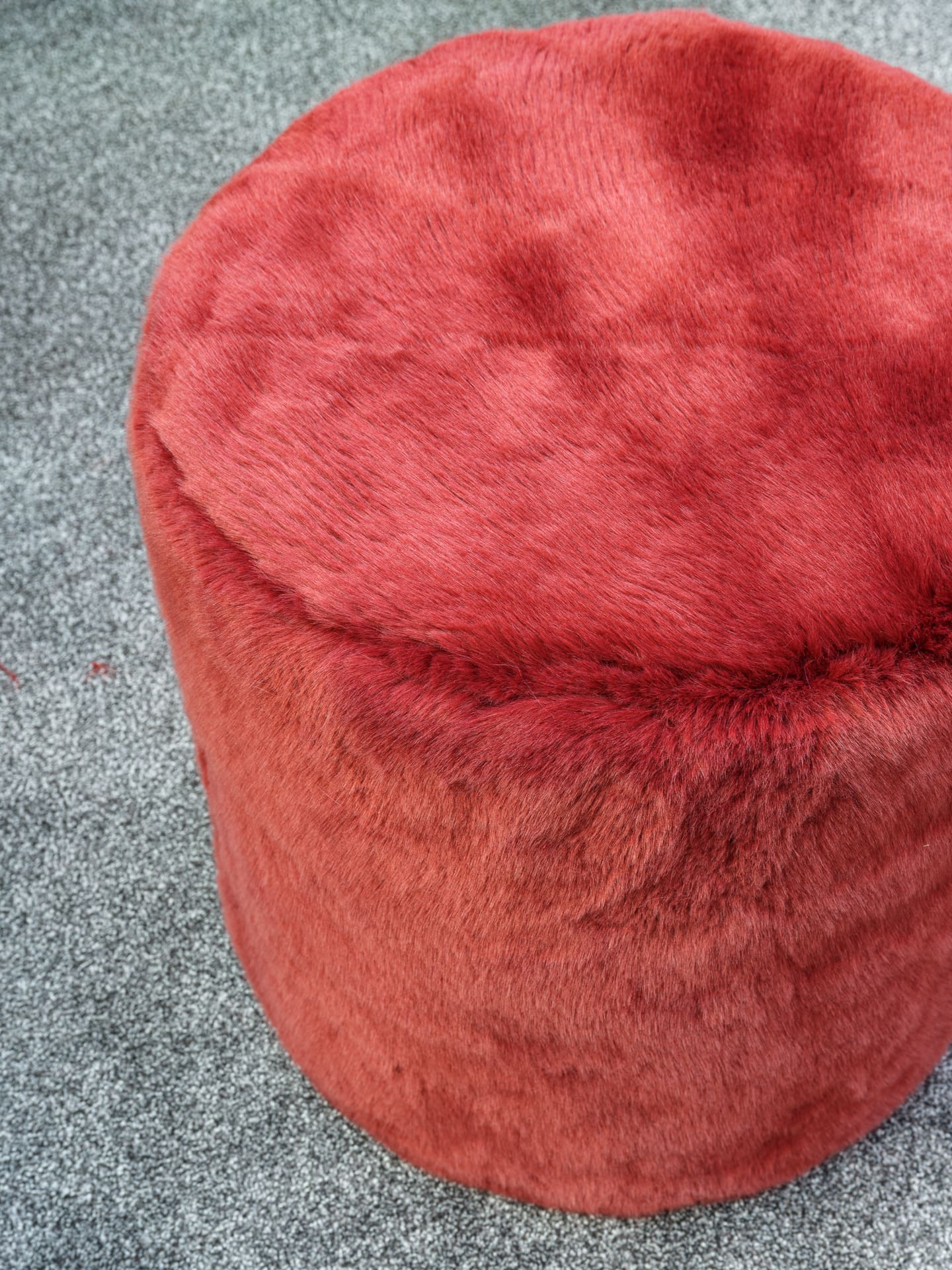 Бренд пушистой мебели FURFUR 4