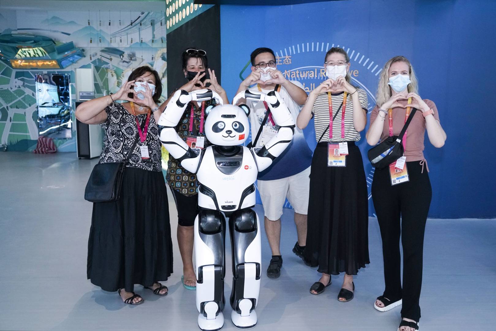 робот UBTECH Panda 2